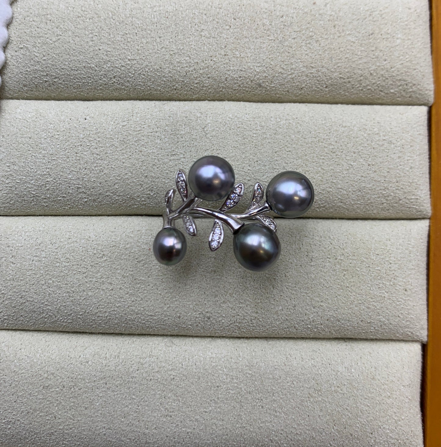 Black tahitian keshi pearl ring s925