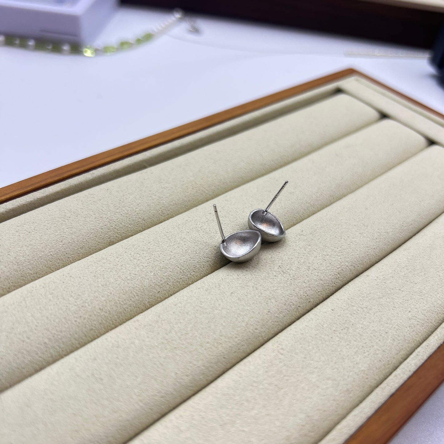 Silver round hollow earring s925