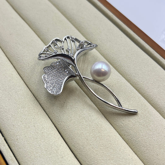 Ginkgo leaves Pearl Brooch