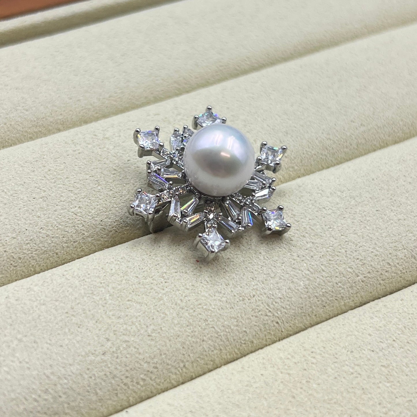 Freshwater Pearl Snowflake Brooch