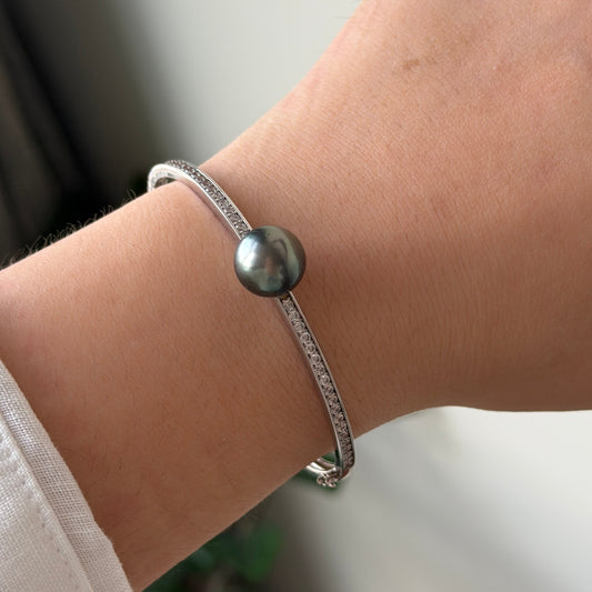 Final sale 10.8mm Black Tahitian Pearl Oval bangle s925
