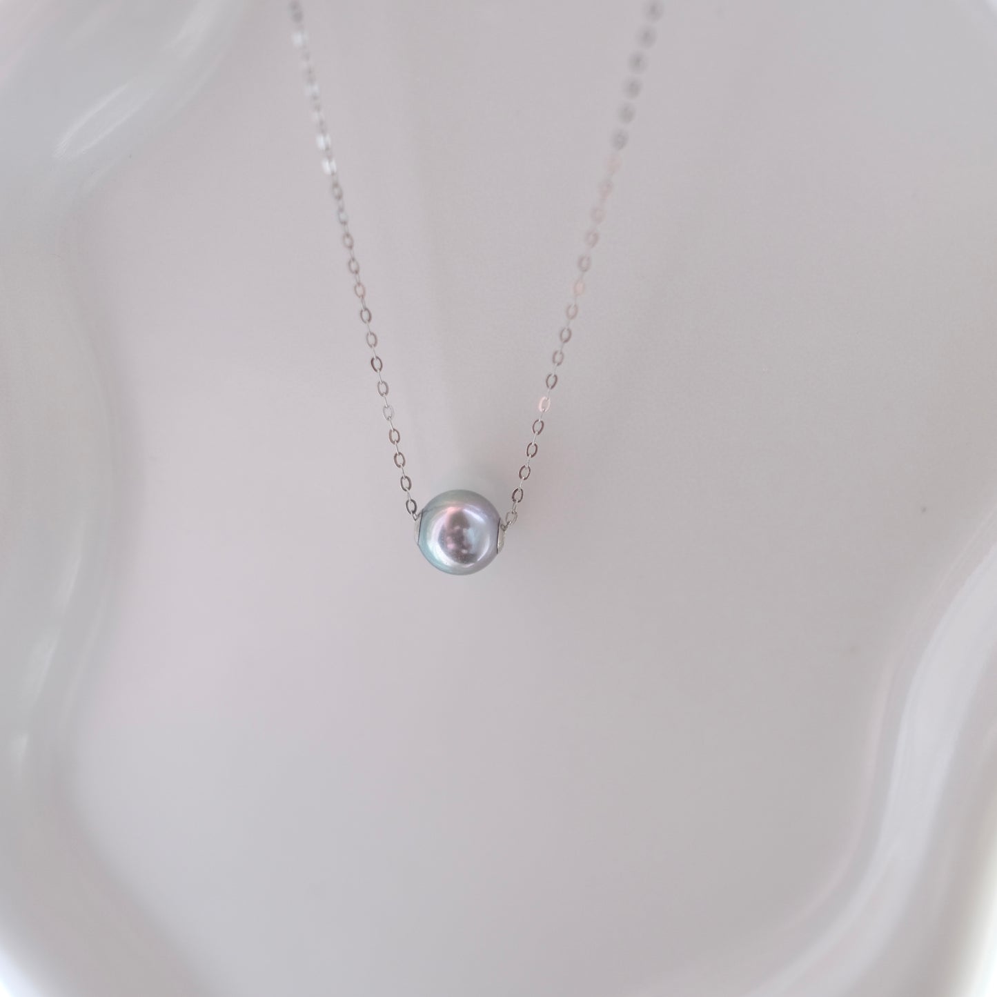 Stunning luster Akoya pearl lulu tong silver gray madama color necklace