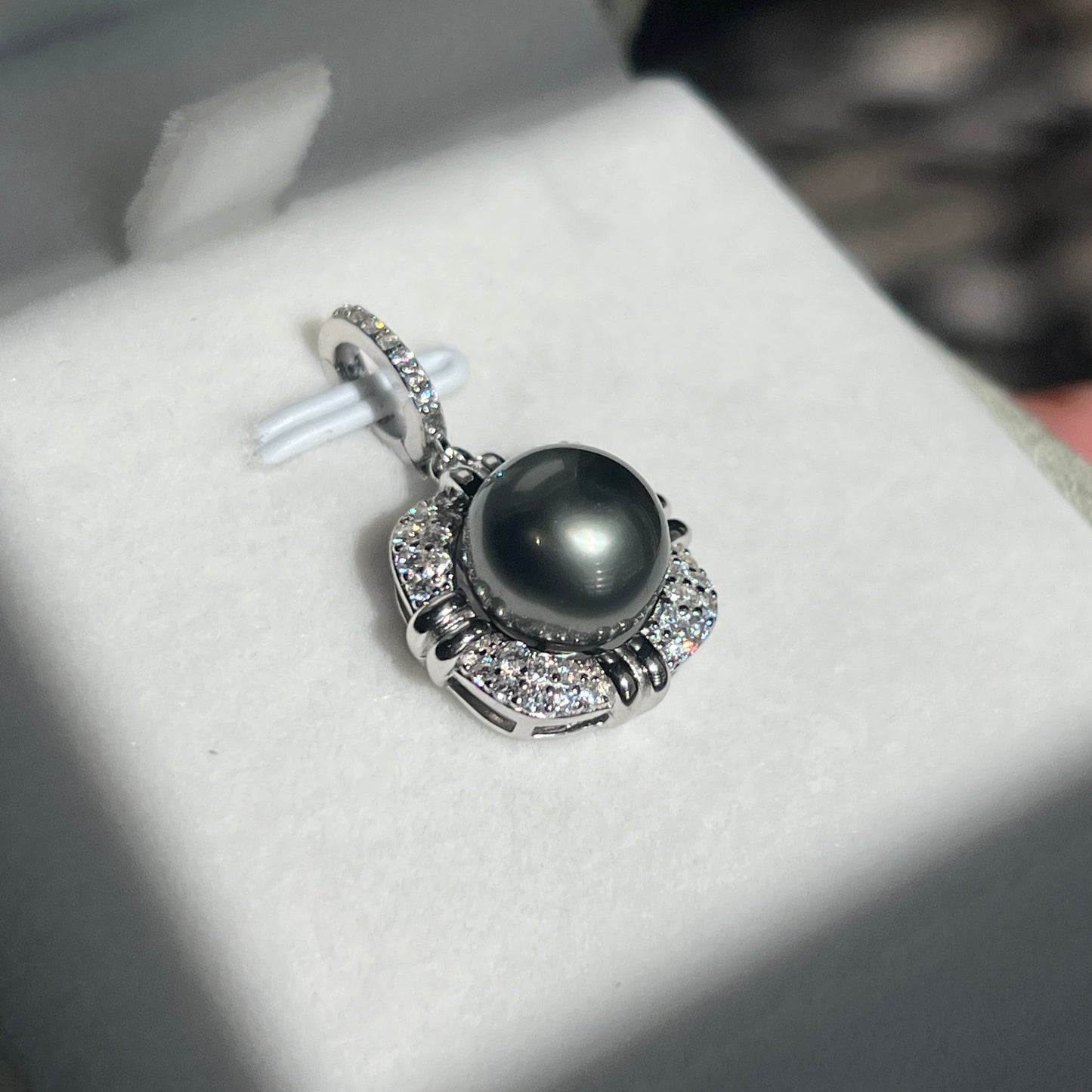 9-10mm Black Tahitian Pearl Universal clasp s925 setting w/chain