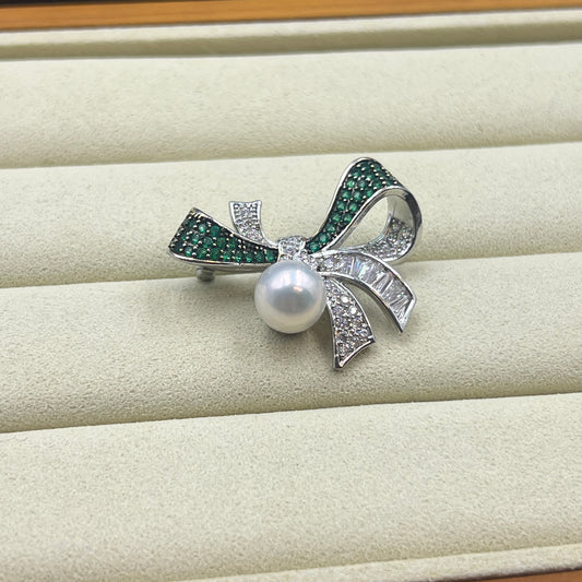 Green bow Pearl Brooch