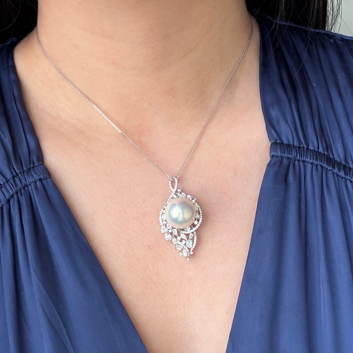 Very delicate sparkle Huge 15mm Metallic luster Edison Frehshwater Pearl pendant s925