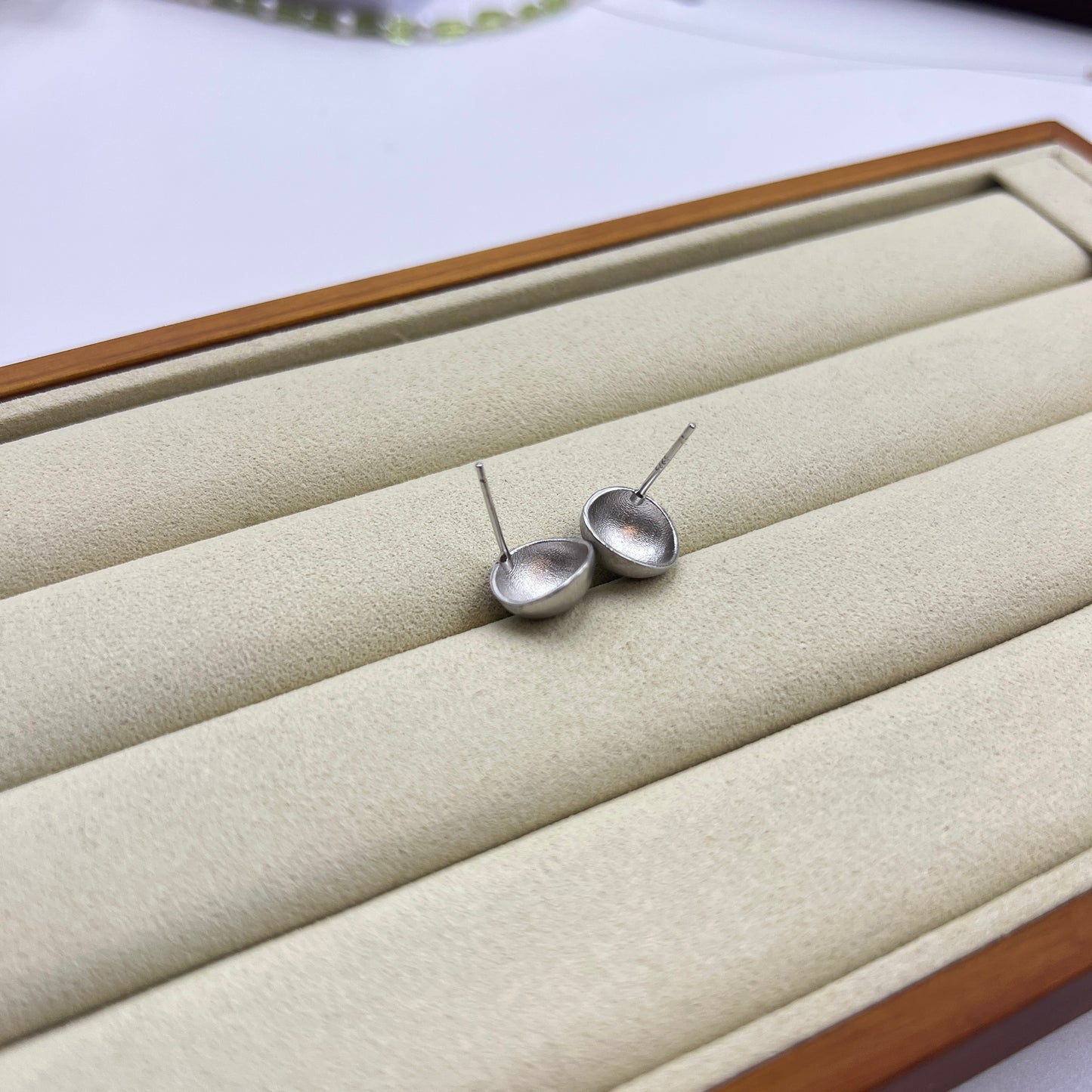 Silver round hollow earring s925