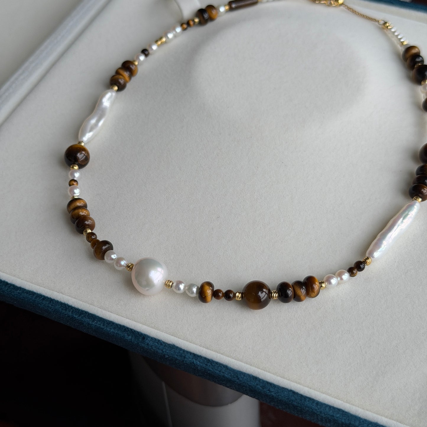Stylish Tiger eye pearl necklace s925