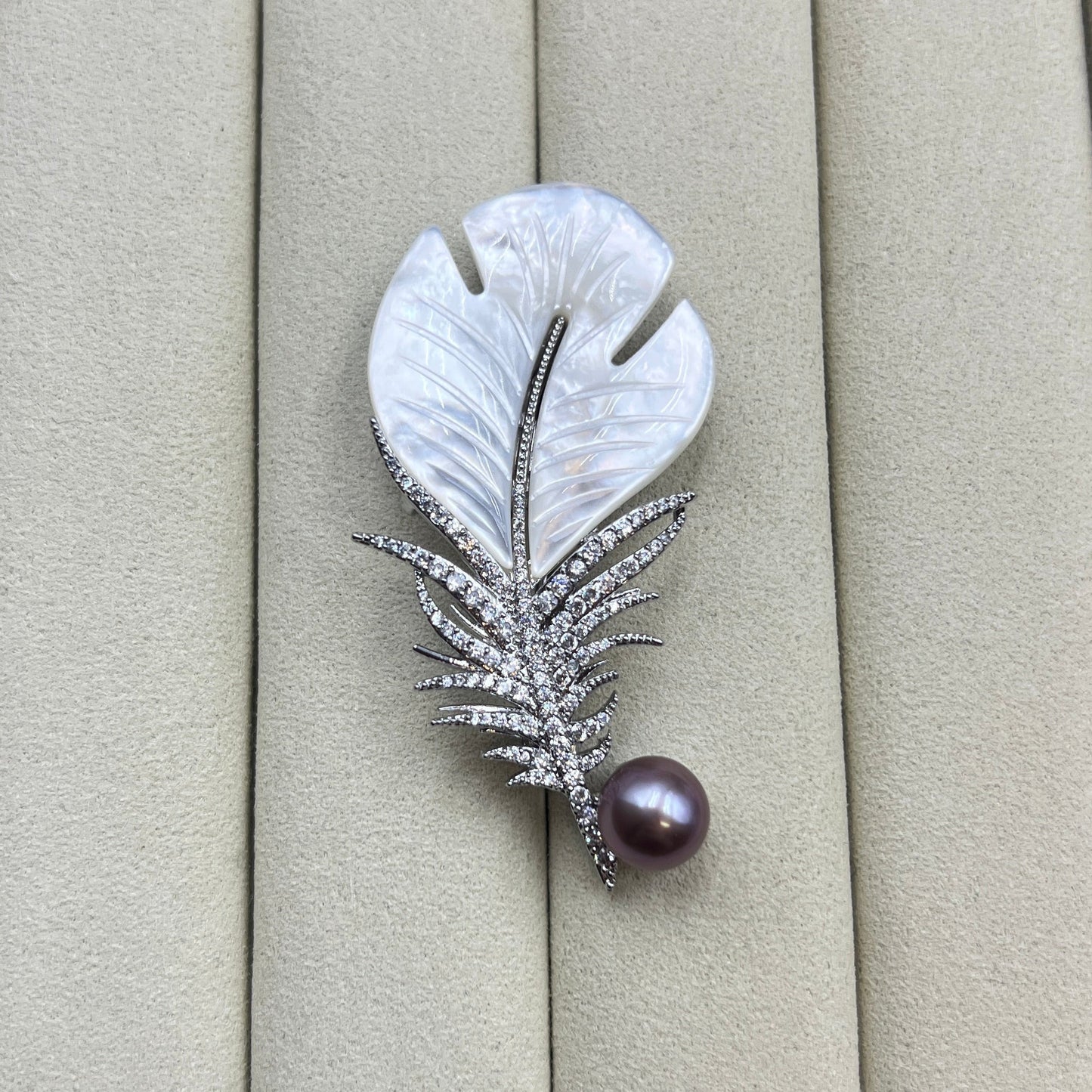 Purple pearl Feather brooch