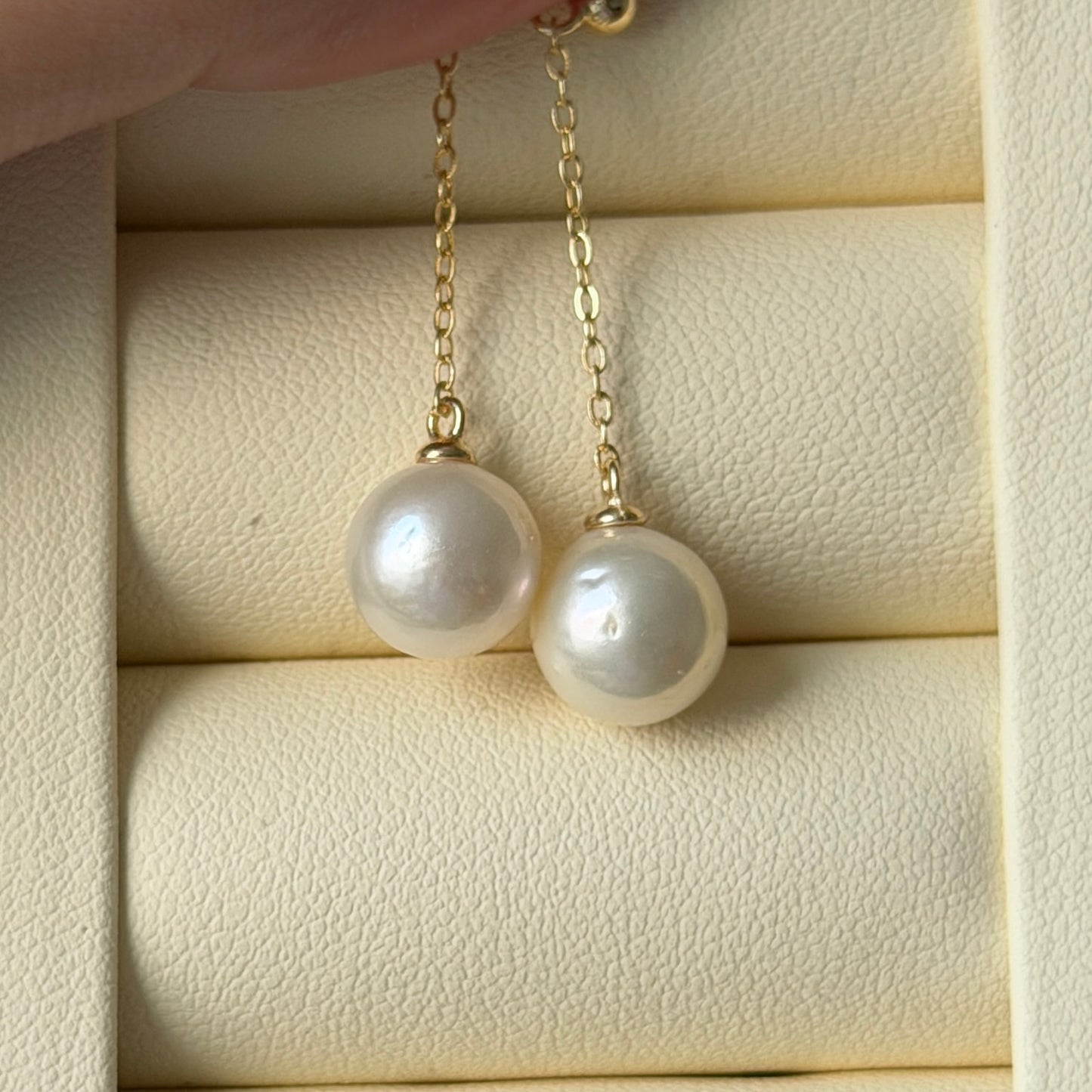 9mm cream white color freshwater pearl earrings drop style s925 grown marks on the surface