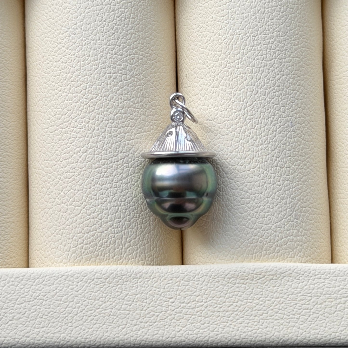 Super deal Beehive Baroque Black Tahitian Pearl necklace s925