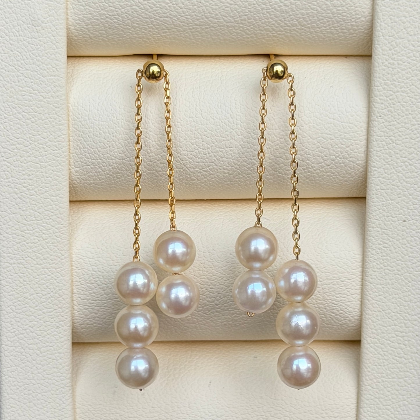 Dainty Golden Akoya pearl dainty earring s925