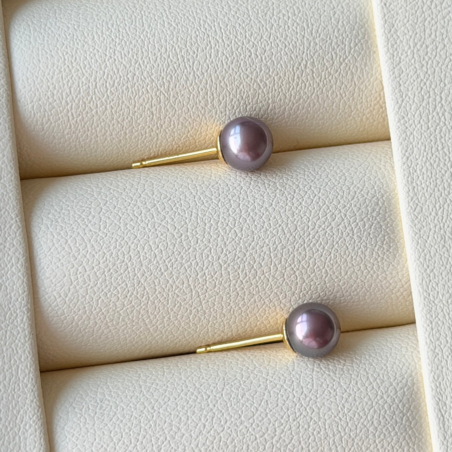 5.8mm Top purple freshwater pearl earring studs s925