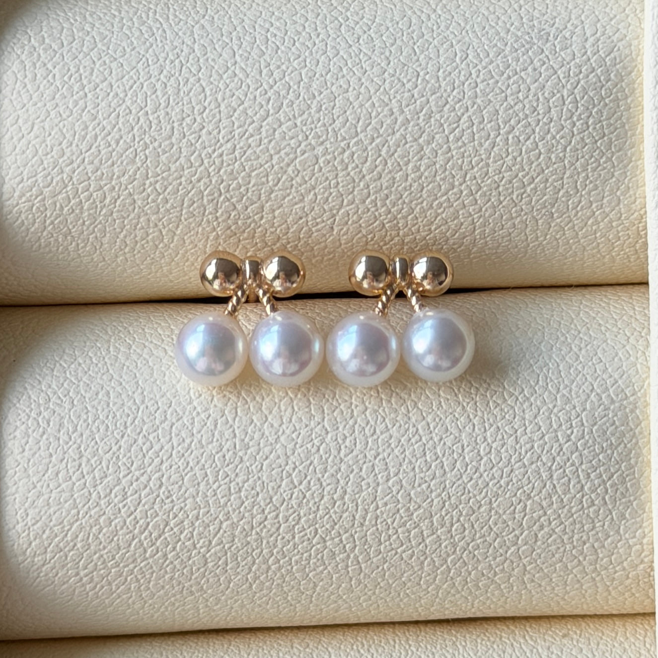 Super cute Cherry freshwater pearl earring studs 4.5mm s925