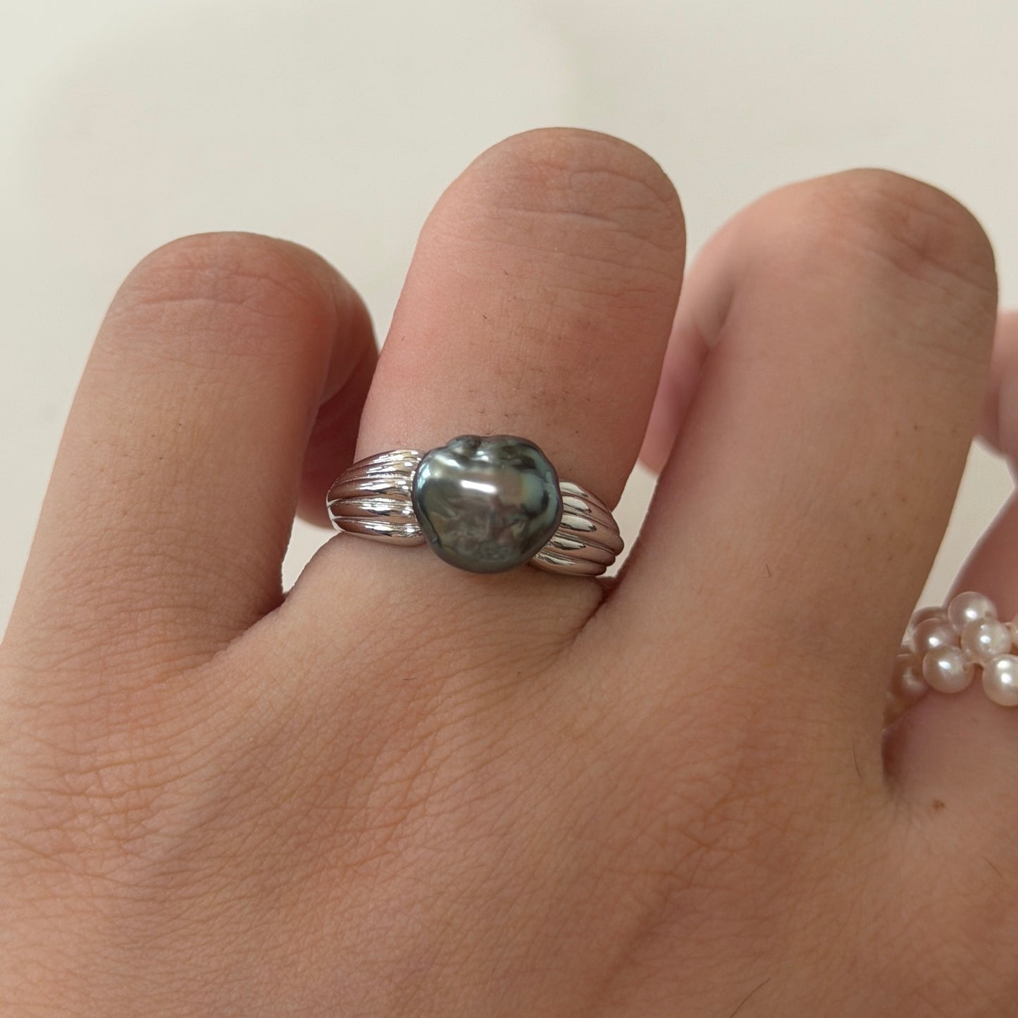 Black Tahitian Huge Keshi ring s925
