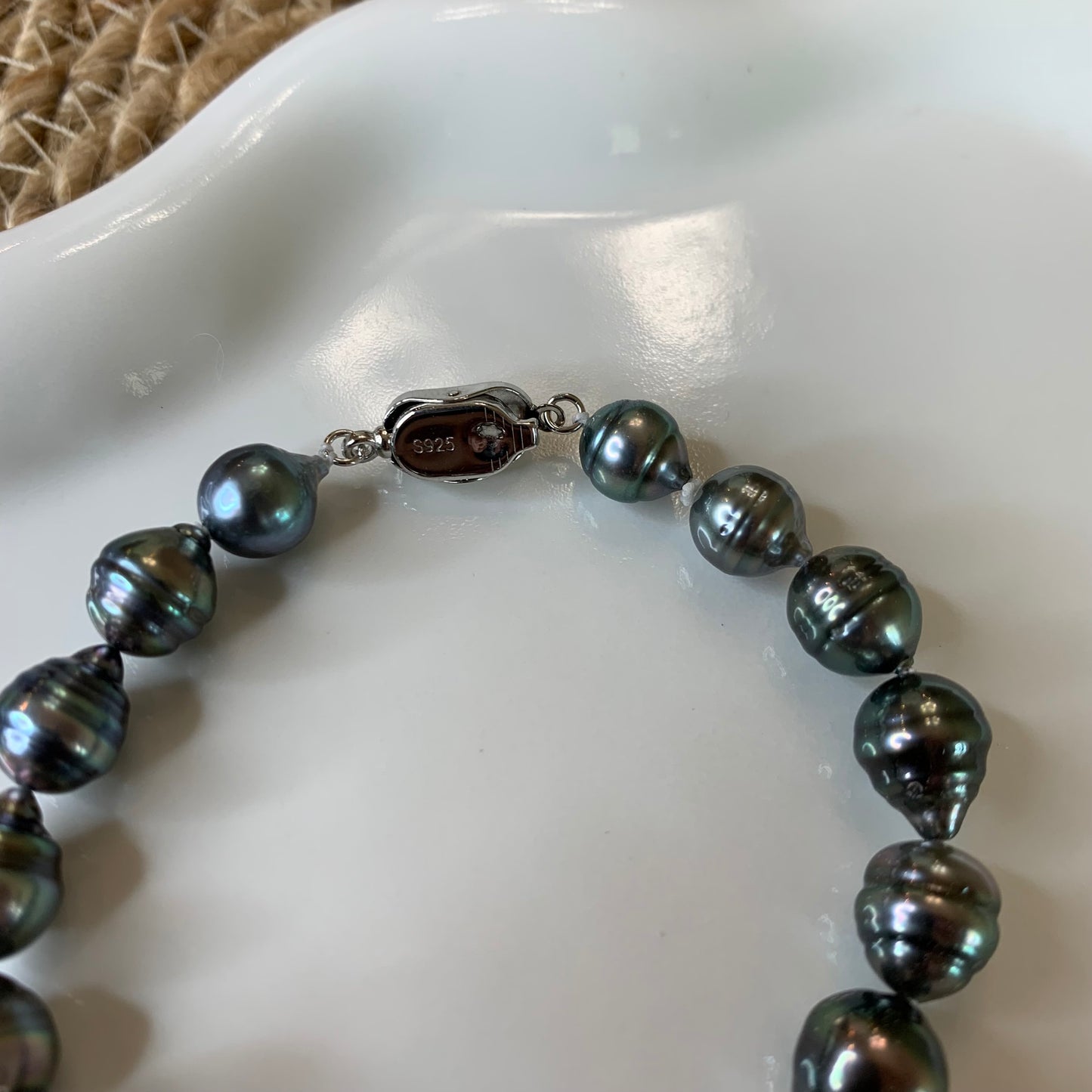 Black Tahitian baroque pearl peacock stunning luster bracelet s925 clasp 16cm