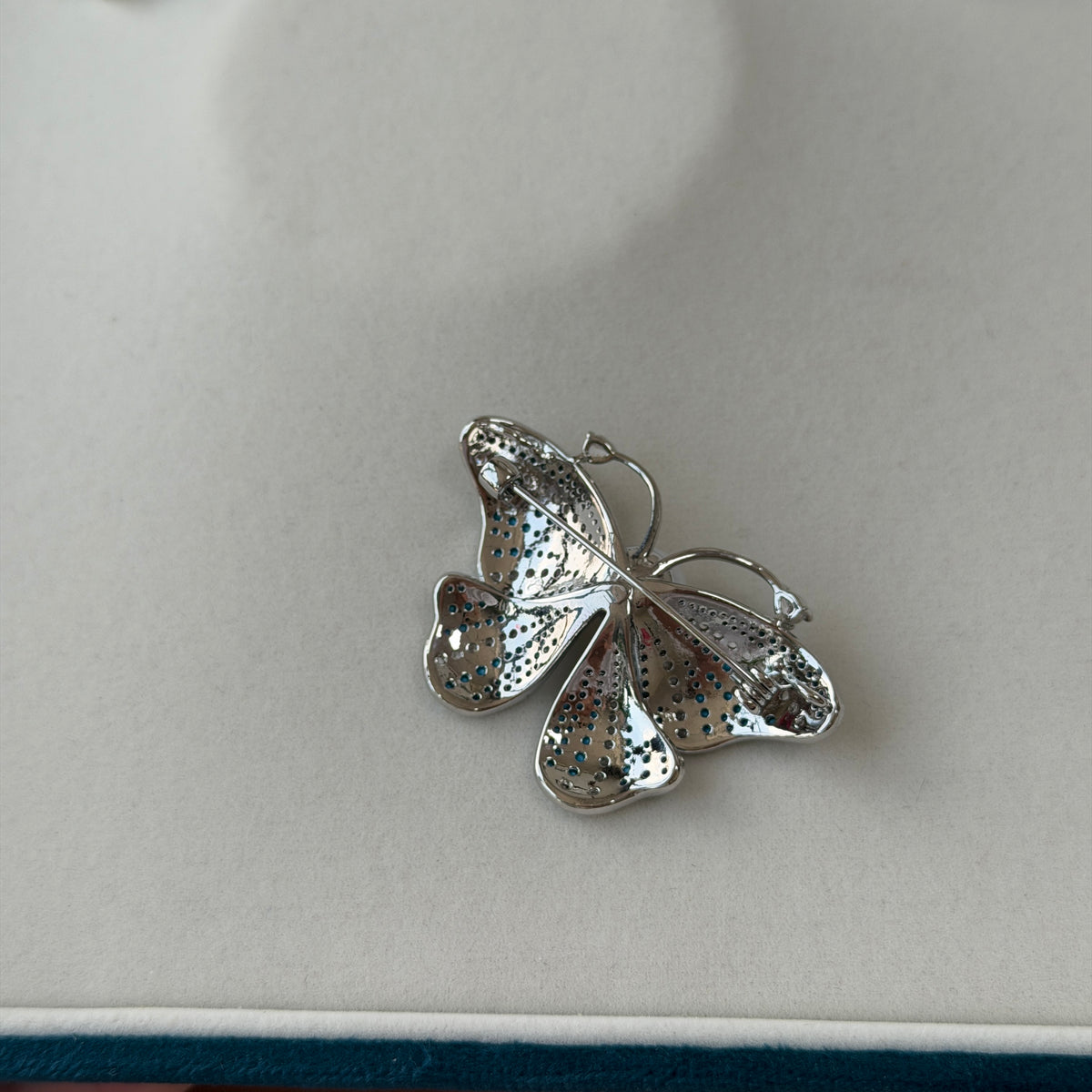 Silver blue Butterfly Freshwater Edison pearl 10-11mm alloy