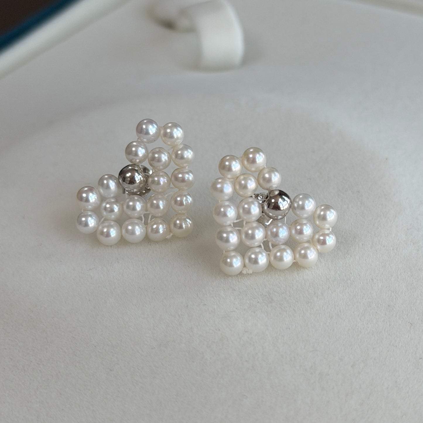 Heart 3-4mm Pearl Earring Stud s925