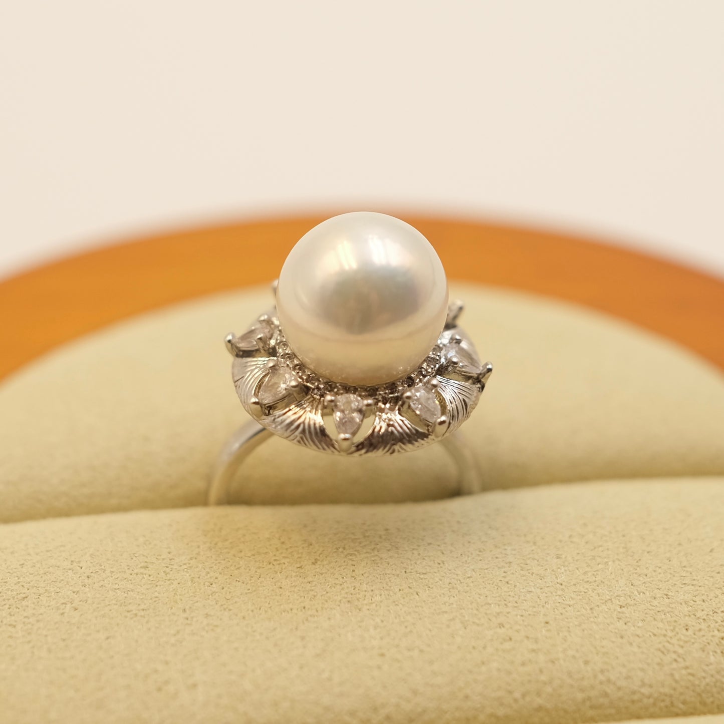 Vintage Floral White Freshwater Edison Pearl Ring Alloy with white gold plated