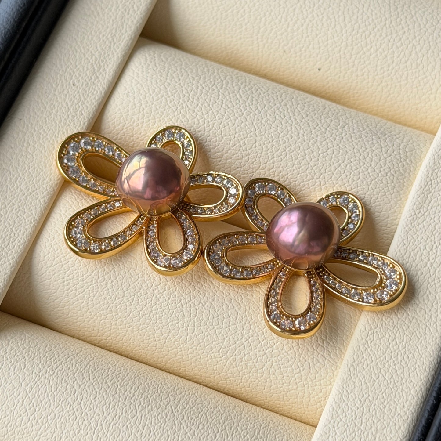 Golden Flower Metallic metal purple pearl earrings s925 cz stones