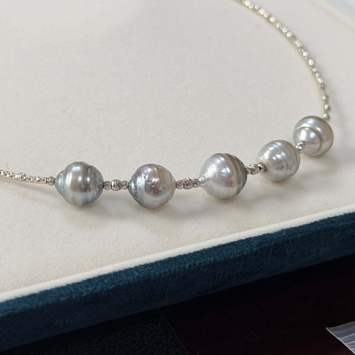 Big smile Gray tone Black Tahitian Baroque pearl necklace s925