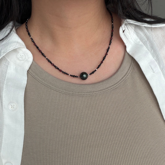 11mm Black Tahitian Pearl black spinel and garnet necklace s925