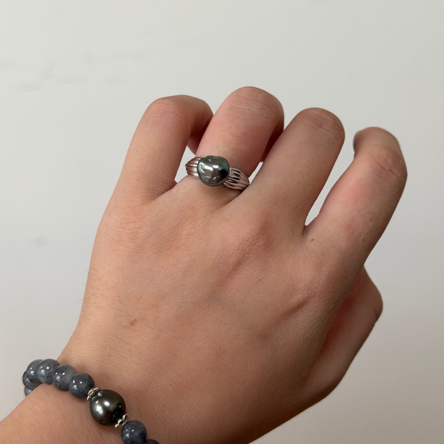 Black Tahitian Huge Keshi ring s925
