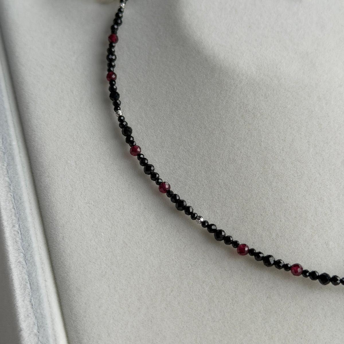 11mm Black Tahitian Pearl black spinel and garnet necklace s925