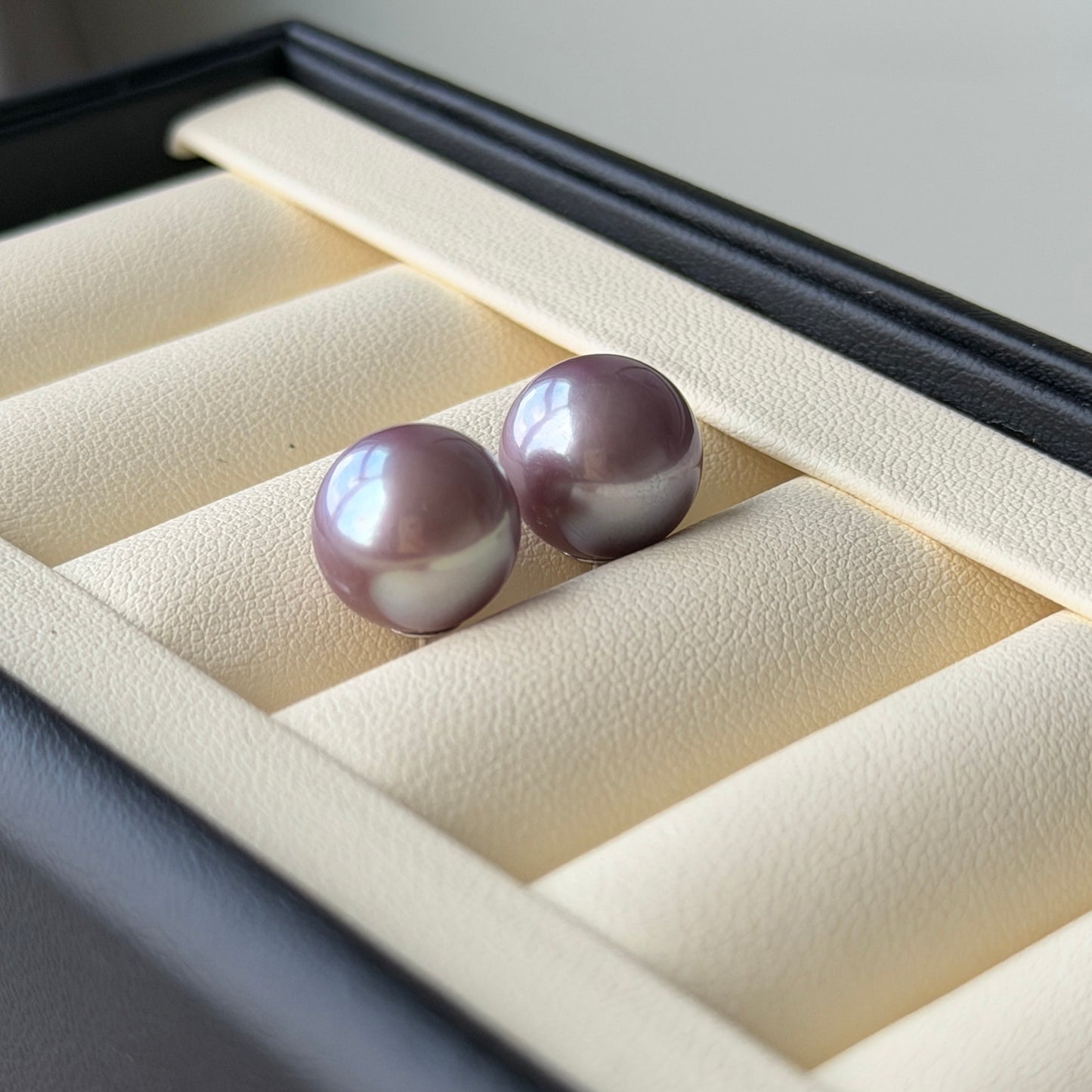 11-12mm Edison Ube Purple Pearl earring studs s925