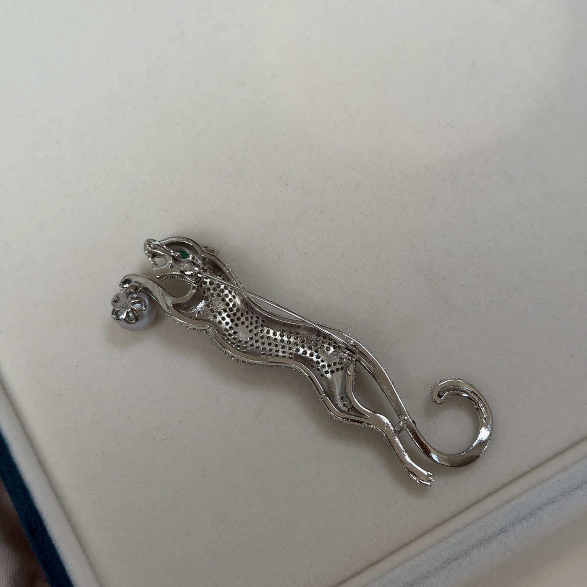 8-9mm Akoya Madama color Leopard Brooch Alloy