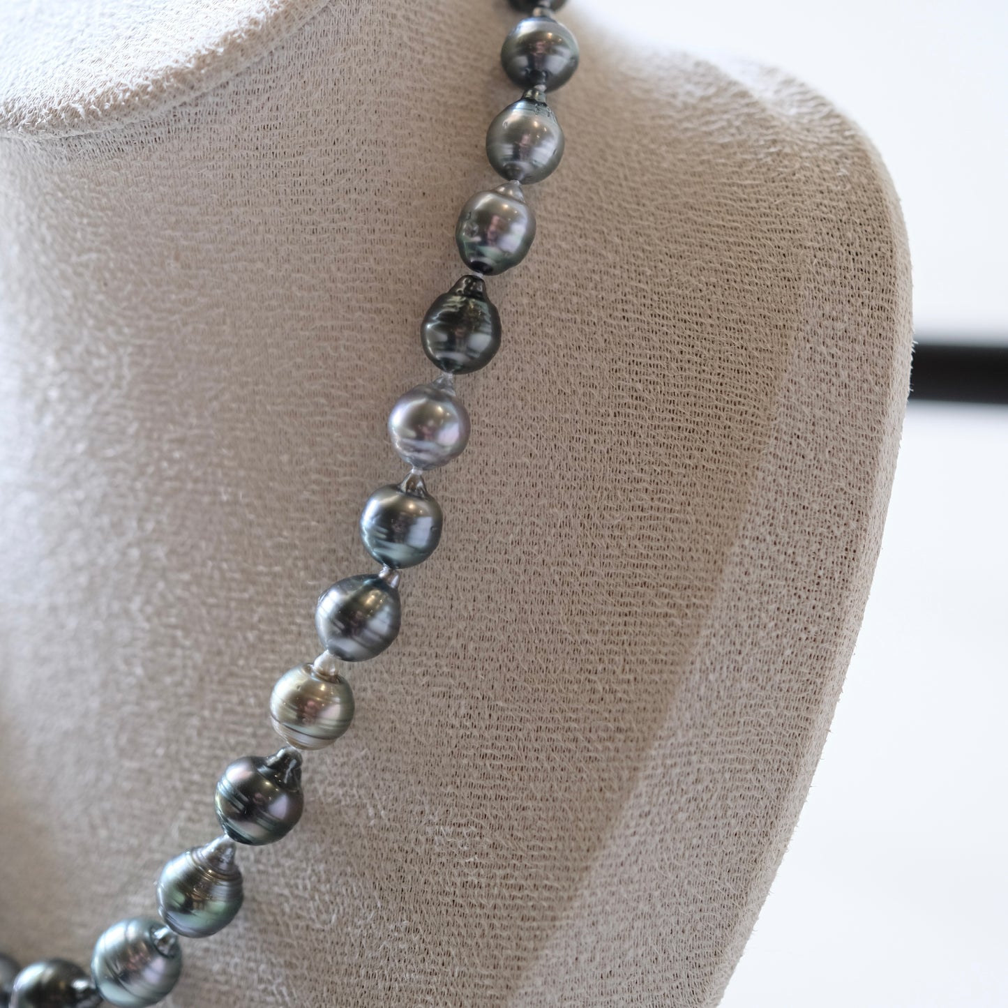 Black Tahitian Baroque bee hive full strand s925 clasp