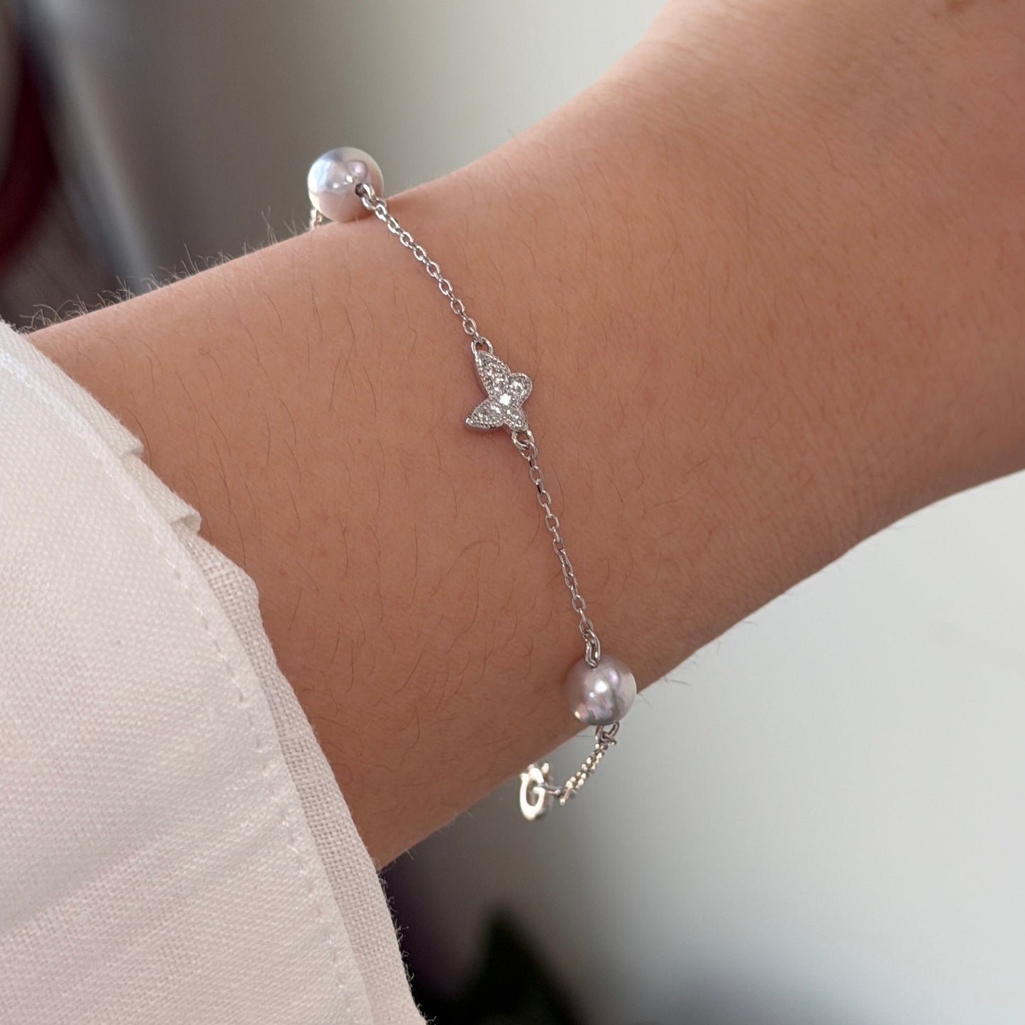 Akoya pearl Madama color dainty butterfly bracelet s925