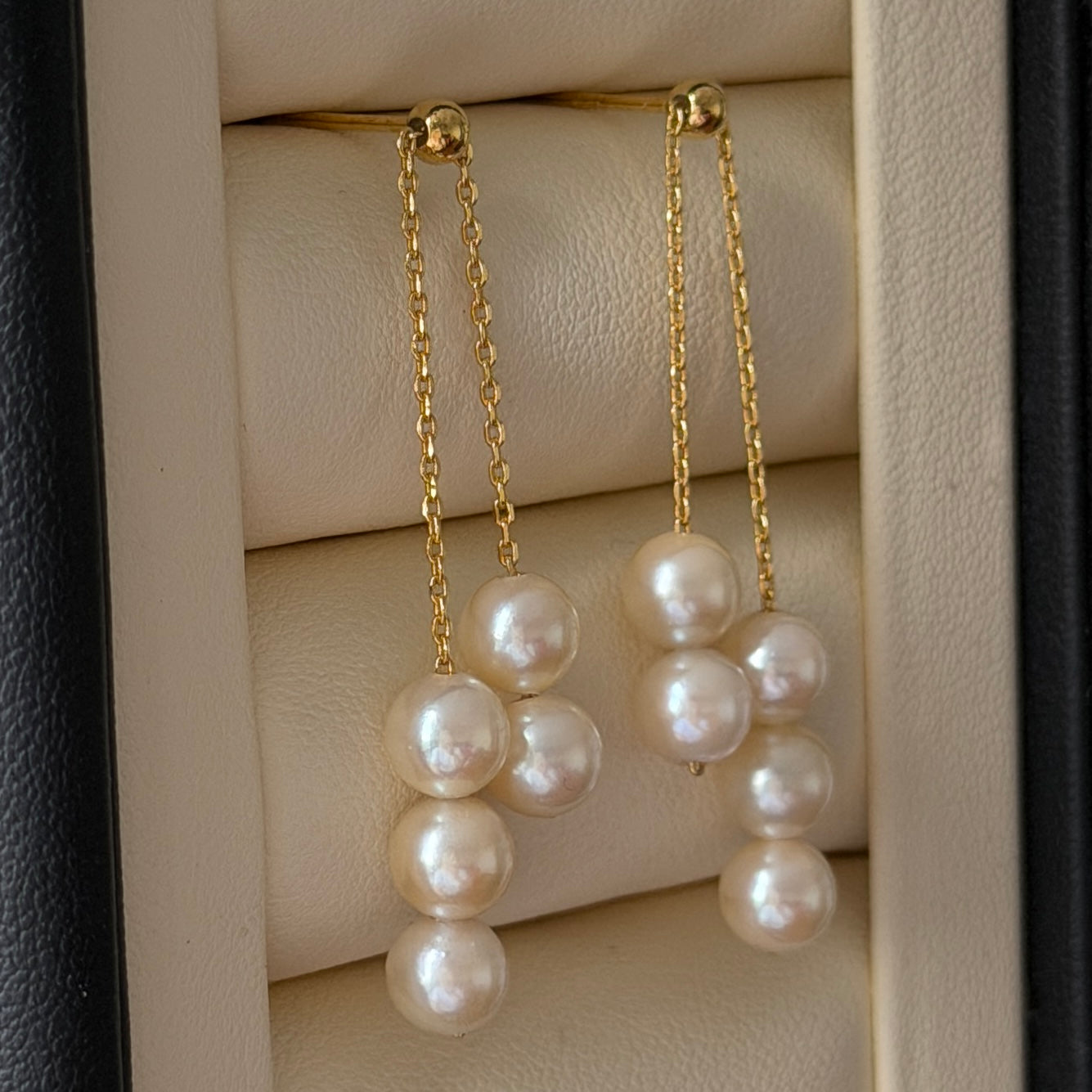 Dainty Golden Akoya pearl dainty earring s925