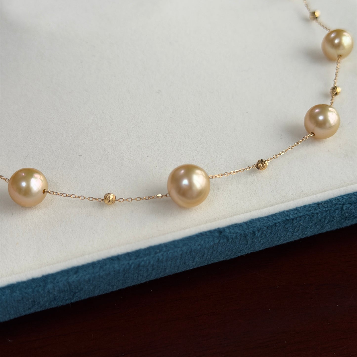8-11mm South Sea Golden Pearl Starry Night Au750 necklace 18k gold