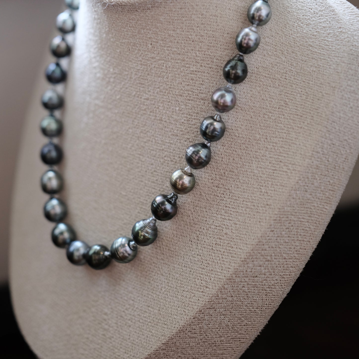 Black Tahitian Baroque bee hive full strand s925 clasp