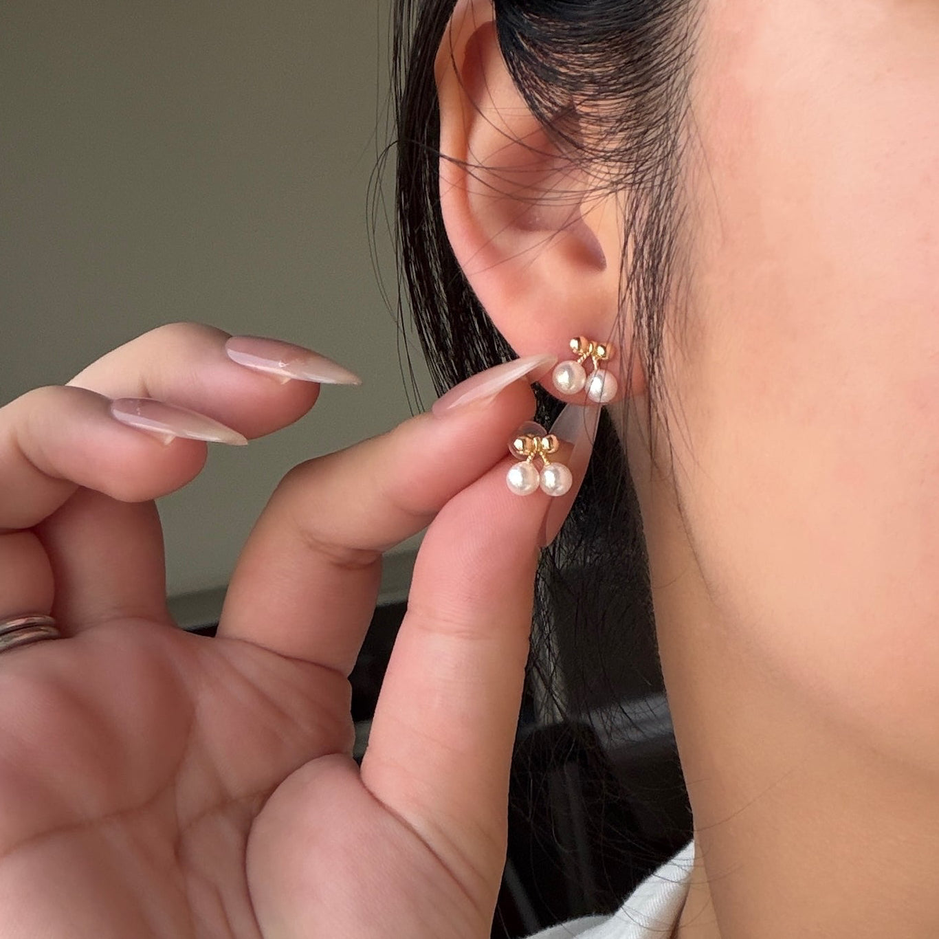 Super cute Cherry freshwater pearl earring studs 4.5mm s925