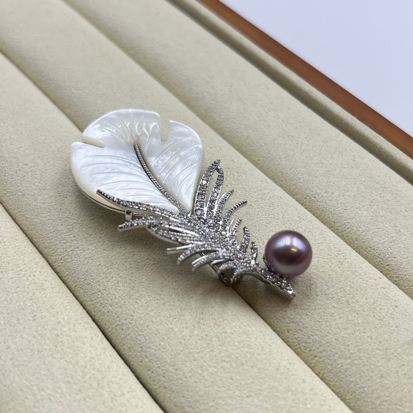 Purple pearl Feather brooch