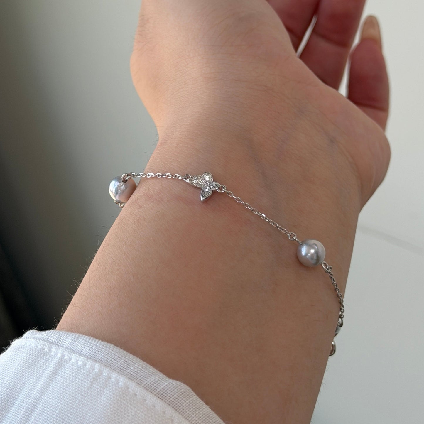 Akoya pearl Madama color dainty butterfly bracelet s925