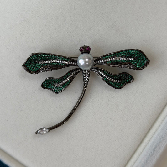 Amazing luster Akoya Pearl Madama color Dragonfly Brooch Alloy