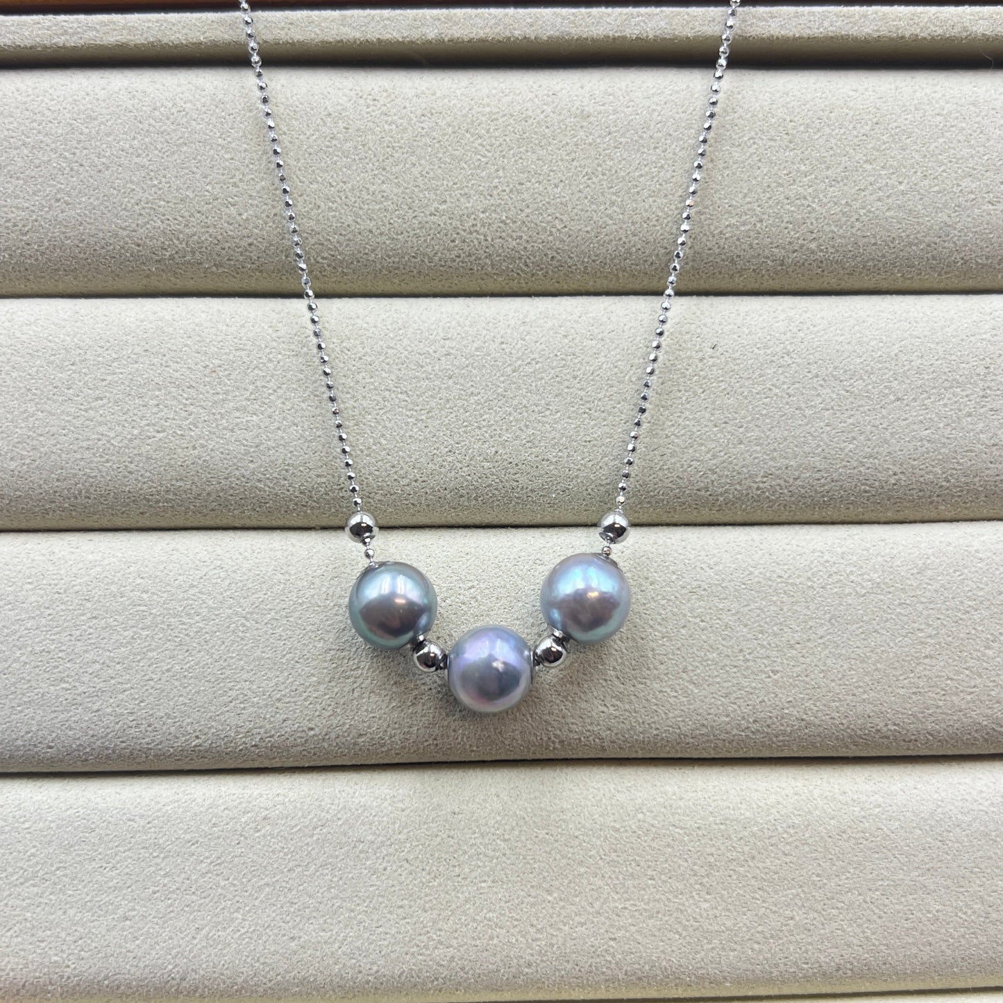 Smile Madama Color Akoya Pearl Necklace Au750 Cap with S925 chain and stopper beads