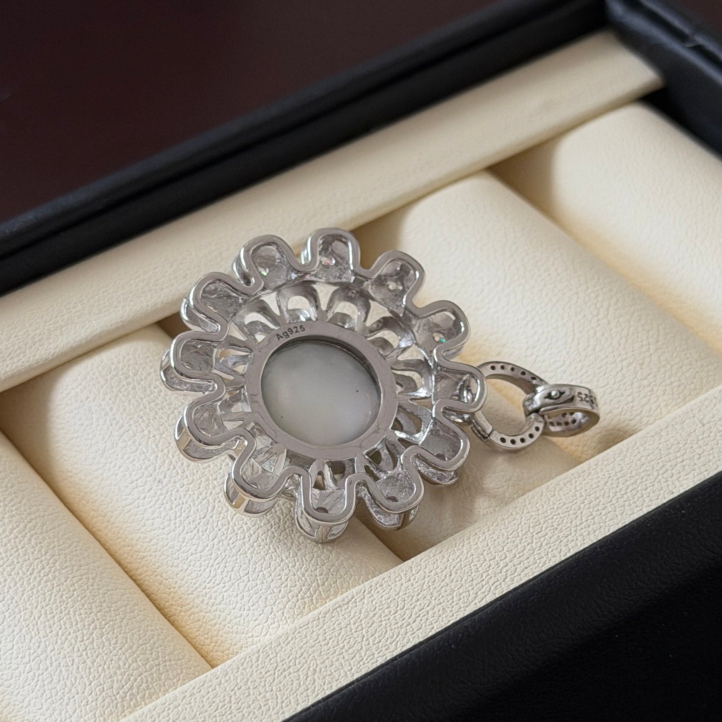 Ocean blue color Seawater Mabe Flower style s925 Pendant Hongkong made Detachable attachment included Mabe size 13mm
