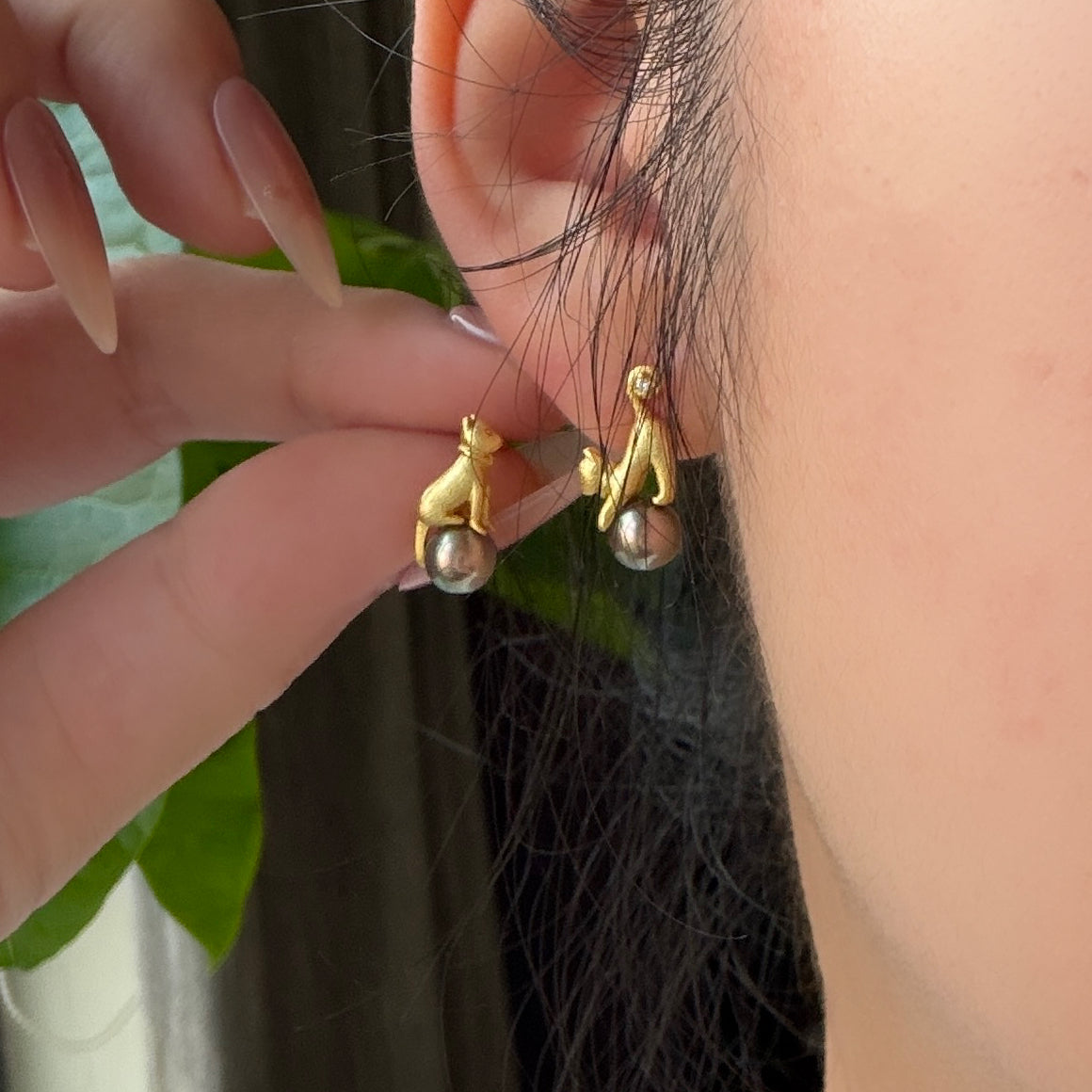 Super cute Kittie Earring studs Matte finish Japanese made s925 Top grade purple pearl 6mm
