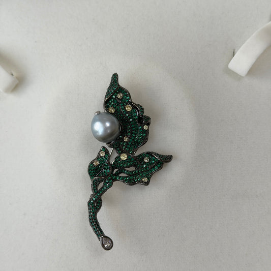 Hold for Kim Gray black Tahitian pearl green flower brooch alloy