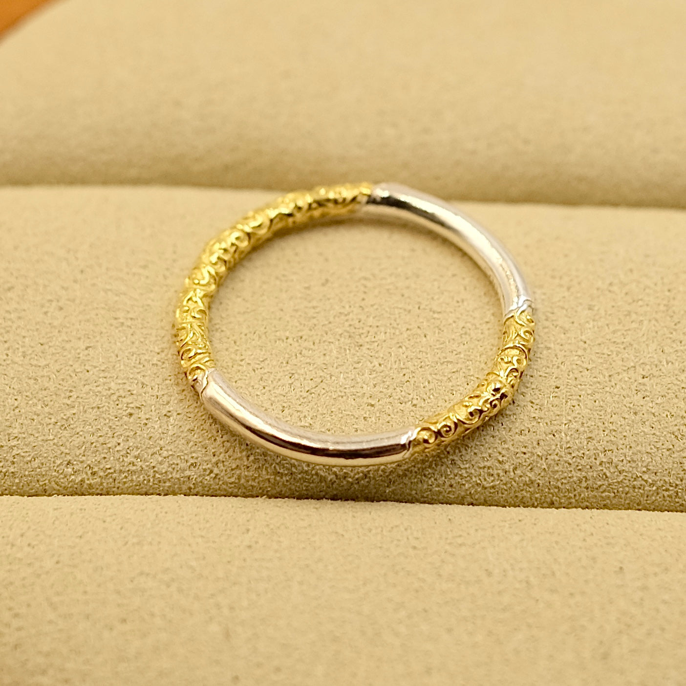 Sterling Silver Ring with lucky cloud embossed s999