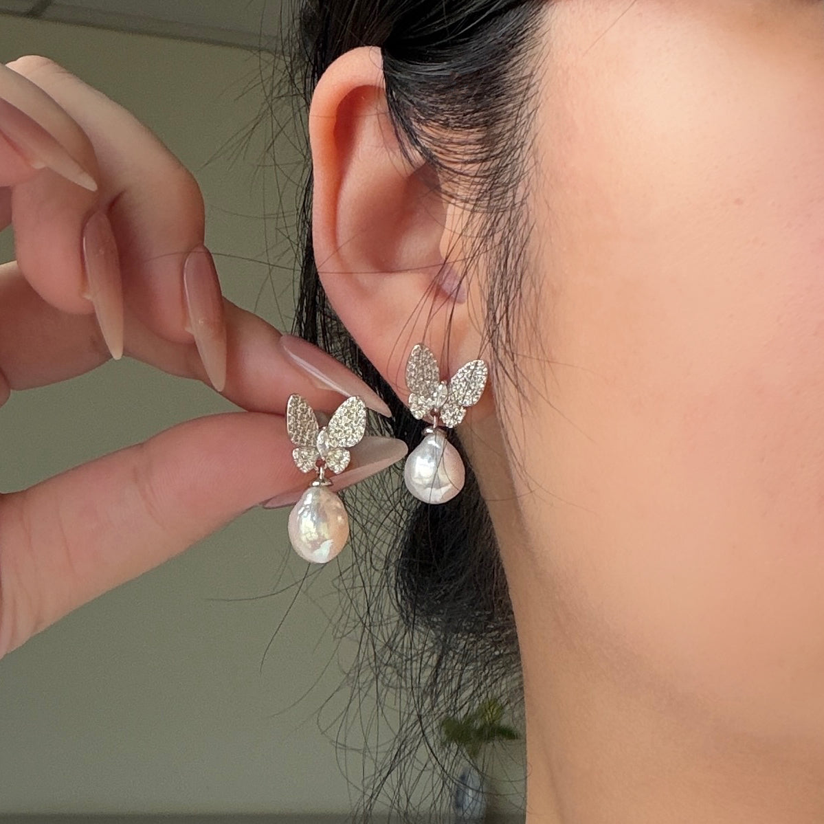 Metallic luster Butterfly freshwater pearl baroque pearl earrings s925 9-10mm