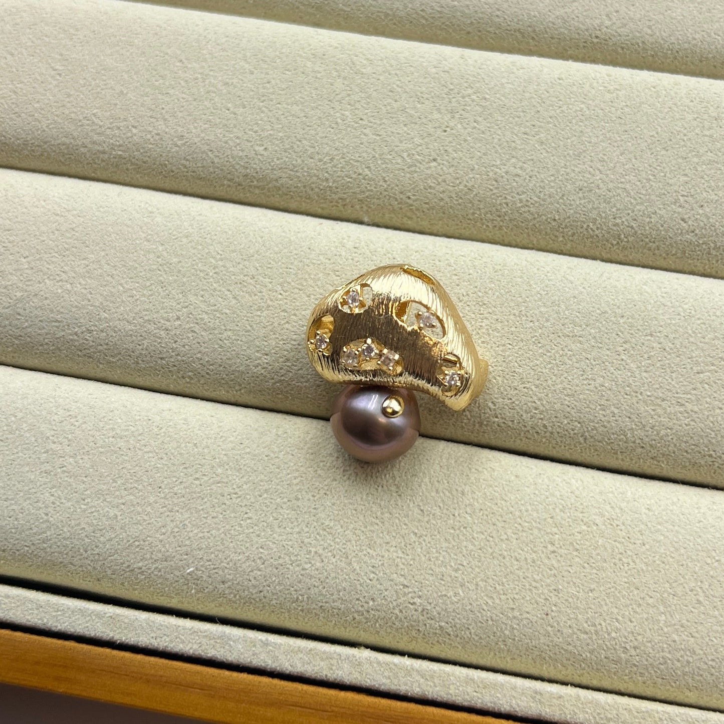Mushroom Pearl Brooch and pendant