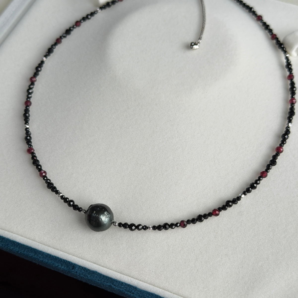 11mm Black Tahitian Pearl black spinel and garnet necklace s925