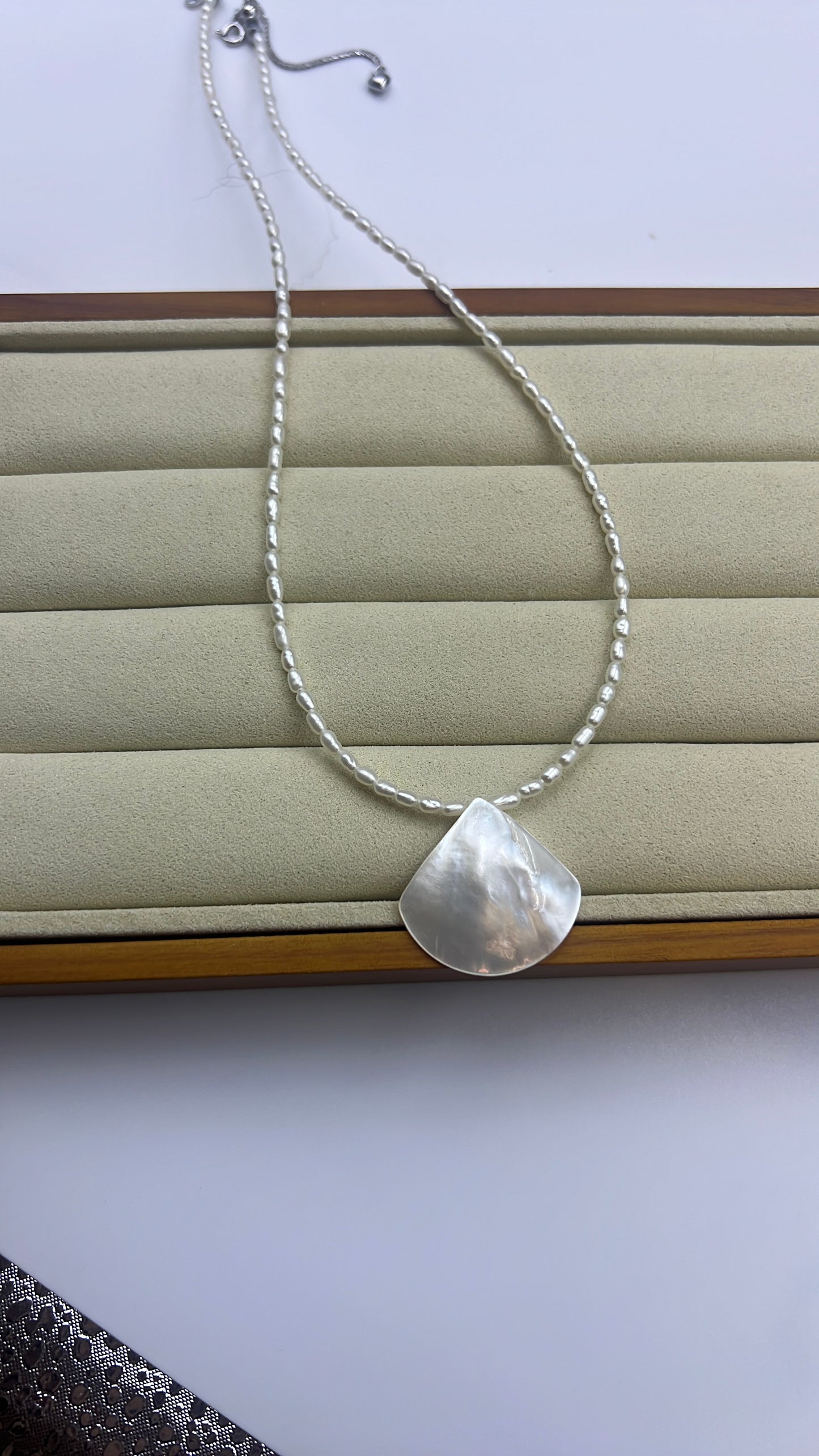 Mother of Pearl Fan necklace