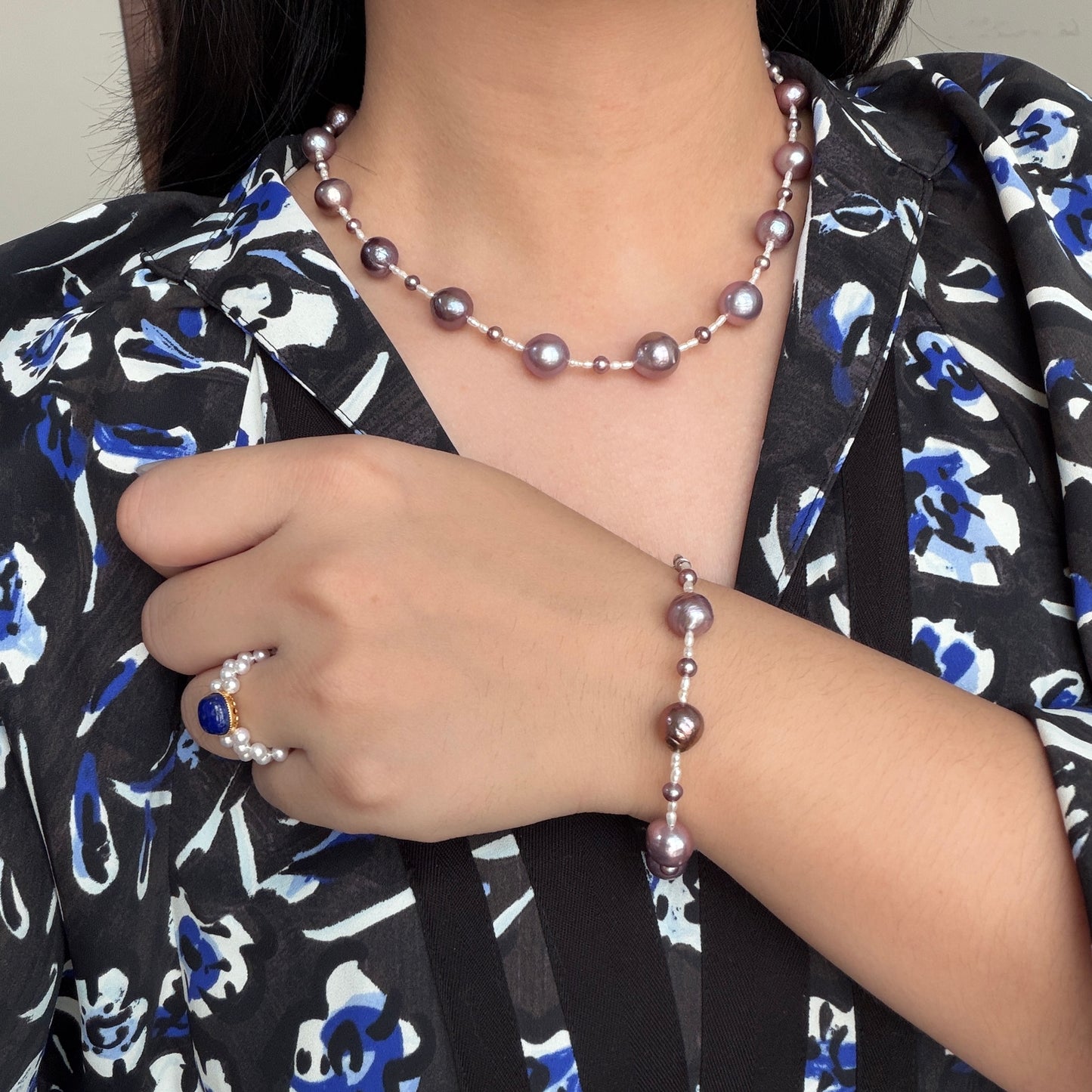Metallic Purple freshwater pearl with Freshwater Keshi bracelet s925