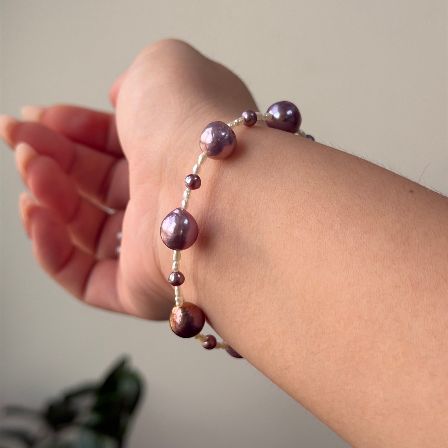 Metallic Purple freshwater pearl with Freshwater Keshi bracelet s925