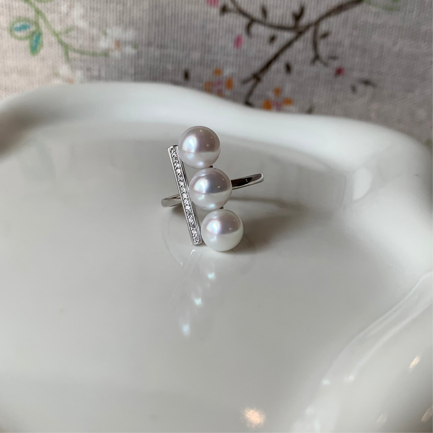 Three Freshwater AK pearl Balance style ring s925 Luxury